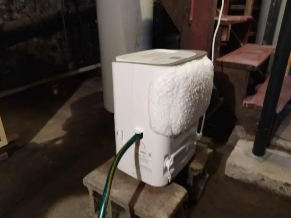 Do dehumidifiers work in cold rooms - beware of a frozen coil