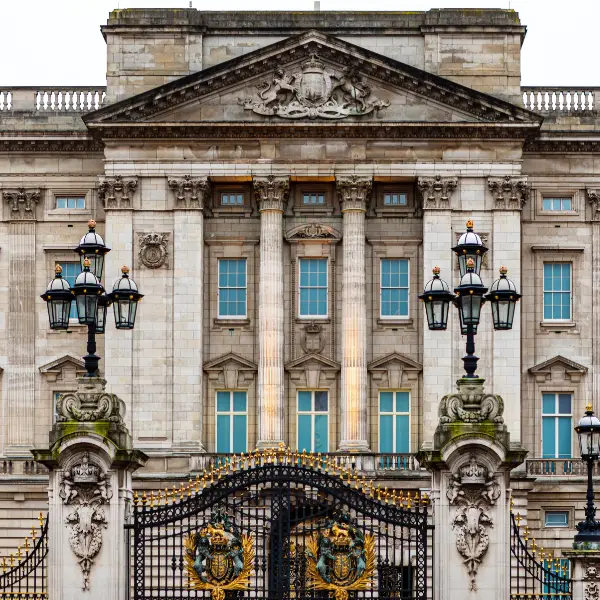 Features of Georgian Architecture Buckingham Palace Example